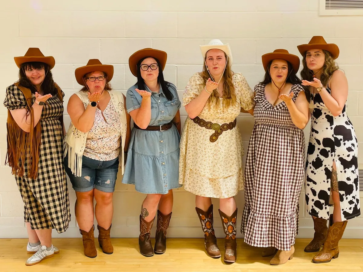 Texas Hold'em hen party dance class alternative